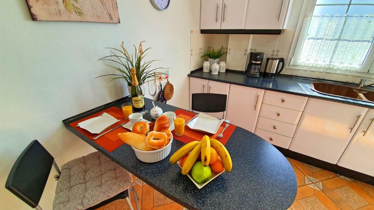 Ferienhaus Casa Blanca - Tarajalejo - Glasfaserinternet - Meerblick Eksteriør bilde