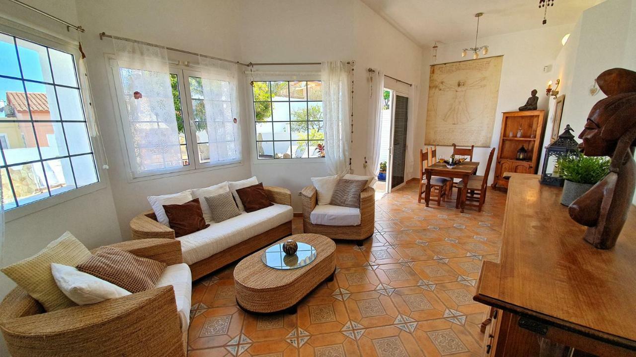 Ferienhaus Casa Blanca - Tarajalejo - Glasfaserinternet - Meerblick Eksteriør bilde
