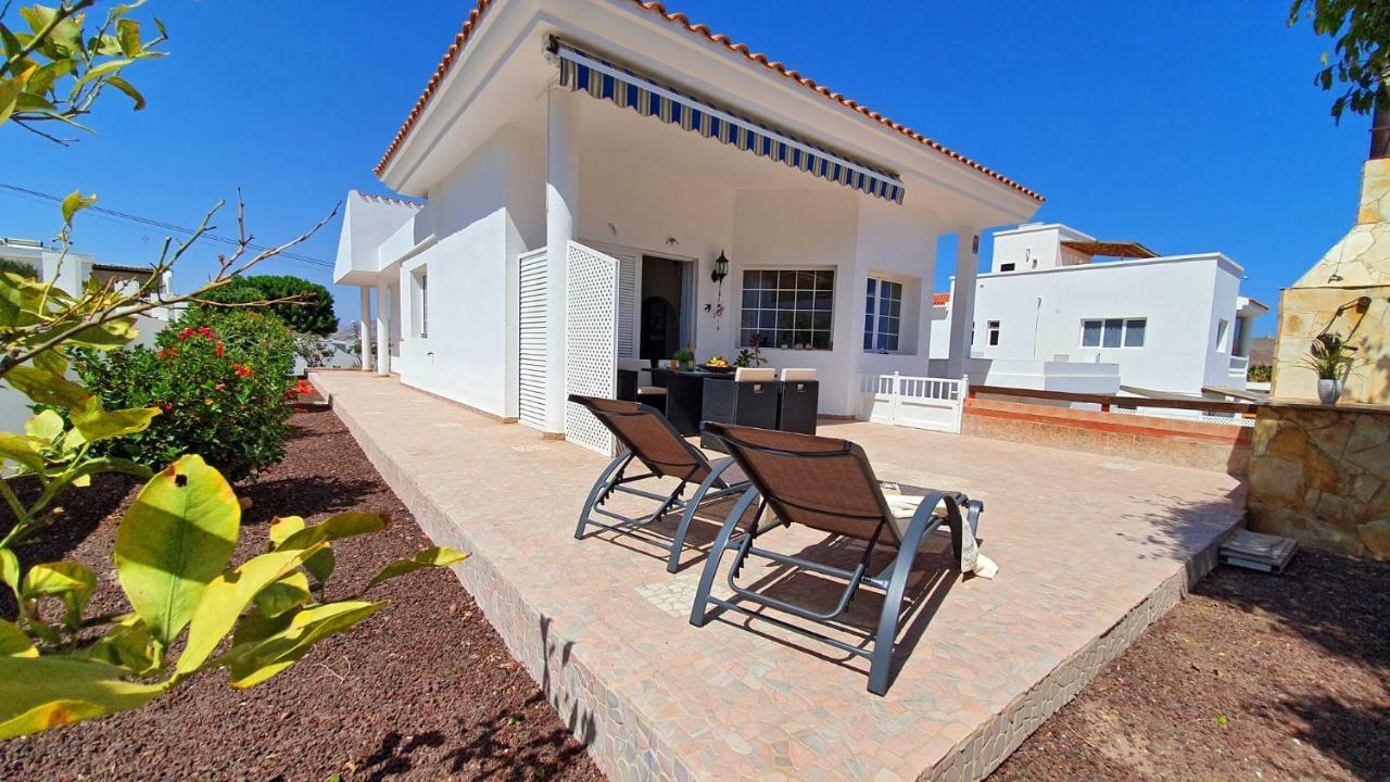 Ferienhaus Casa Blanca - Tarajalejo - Glasfaserinternet - Meerblick Eksteriør bilde